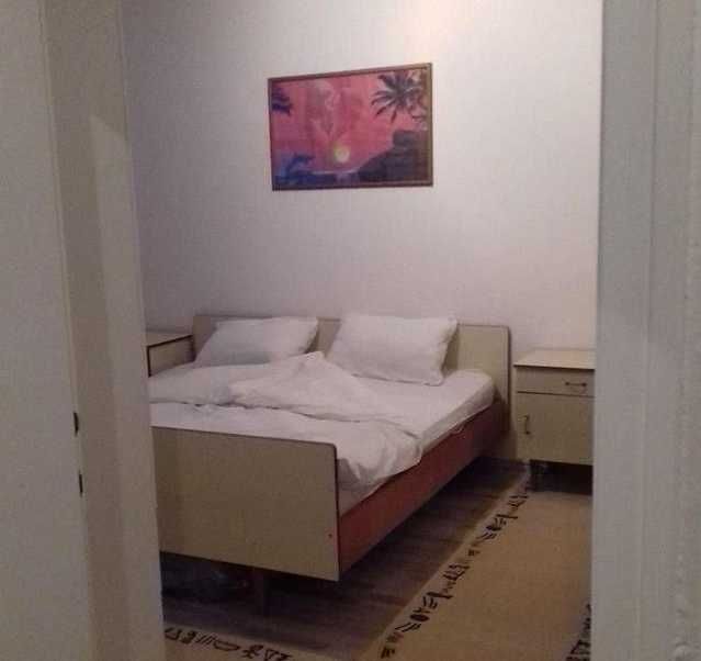 Дава се под наем Четиристаен апартамент в Бургас, Лазур - 90 кв.м за 204 € - Снимка #3