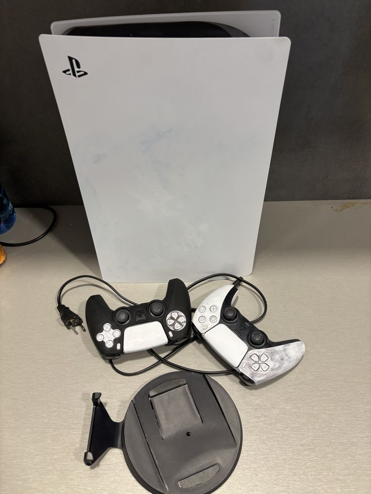 Playstation 5 disc с два контролера