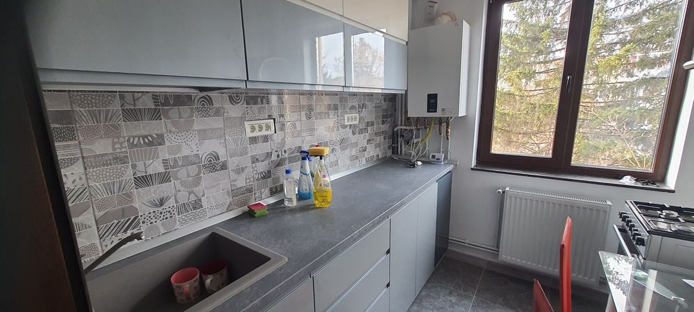 Închiriez Apartament 3 camere