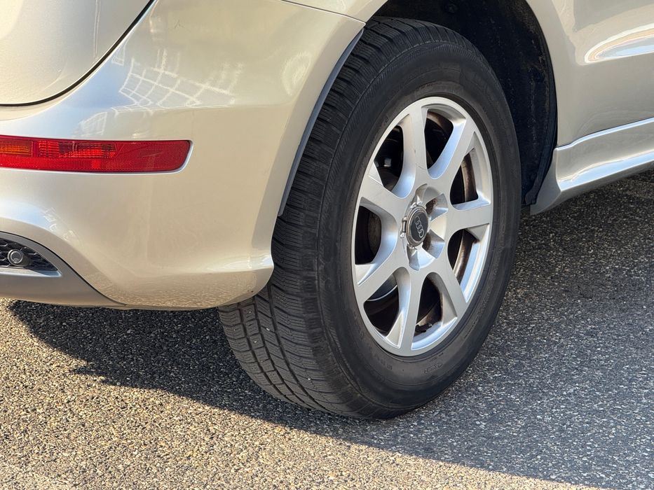 Audi Q5 2.0TDI  Quattro 2012 Auto S-Line Pilot Navi Bluetooth Xenon