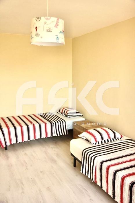 Тристаен обзаведен апартамент под наем  в кв. Студентски град