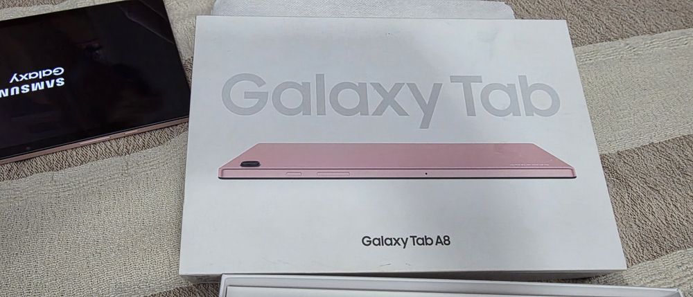 Tableta Samsung Tab A8 32GB 1xroz, 1xgrey