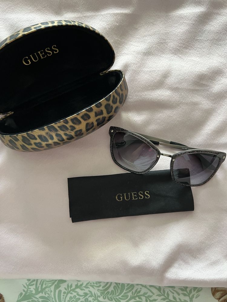 Слънчеви очила Guess