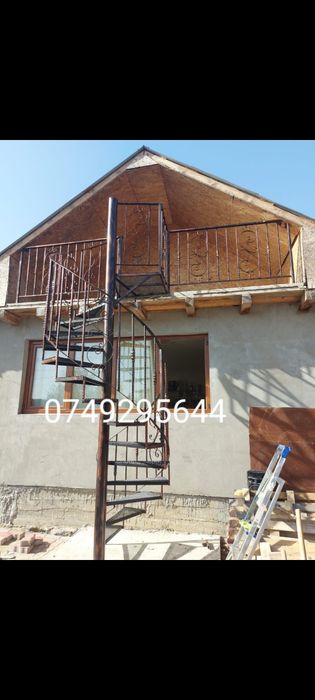 Scari spiralate modele noi