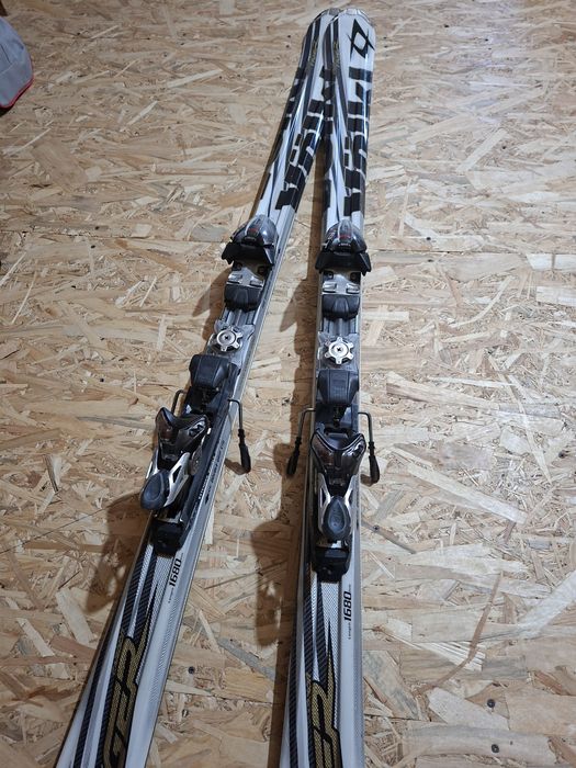 Schiuri Volkl 168 cm/ Atomic 150 cm