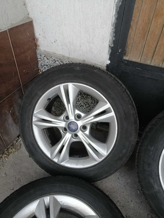 Джанти с гуми за FORD