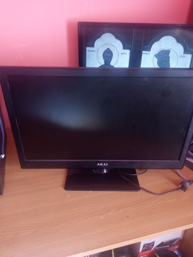 Calculator și monitor