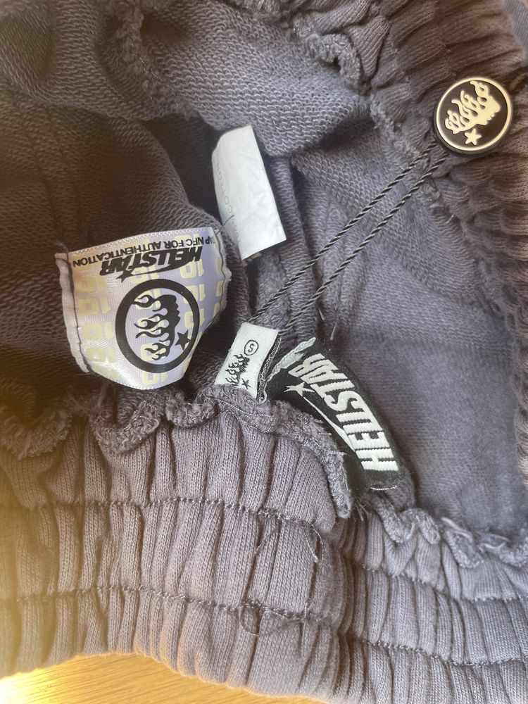 HellStar къси панталонки (adidas ,nike ,jordan,bape,trapstar,hoodrich)