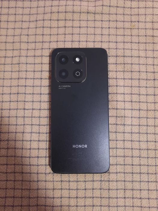 Honor x6b și Samsung Galaxy A51