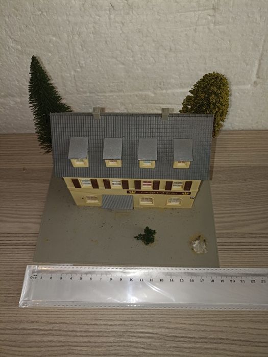 Diorama hotel piko scara 1:87 trenulet electric H0