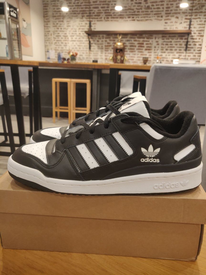 Adidas Forum Low номер 46