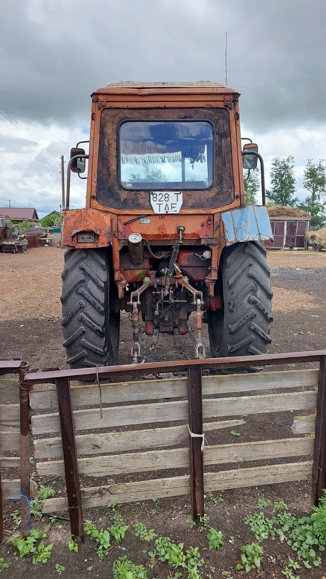 Продам рабочий трактор