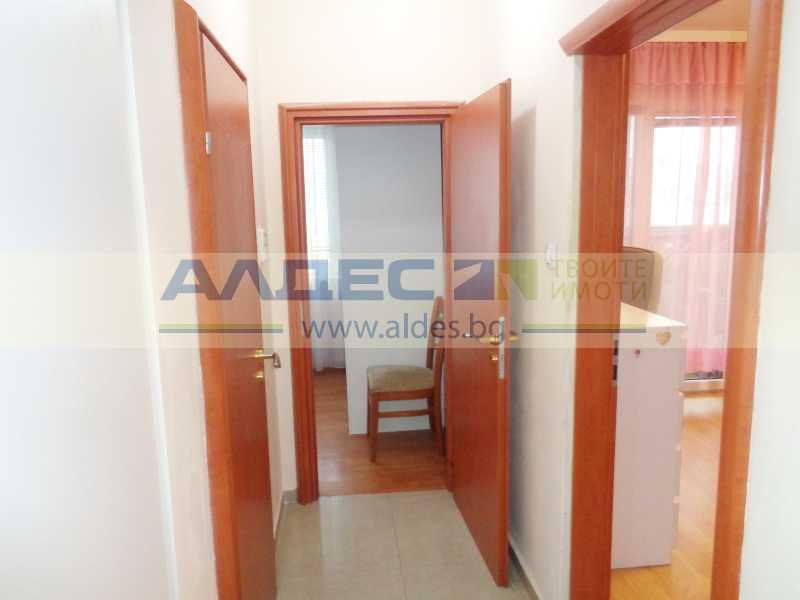 Продава 2-стаен, преустроен на 3-стаен ап. в кв. Хаджи Димитър!