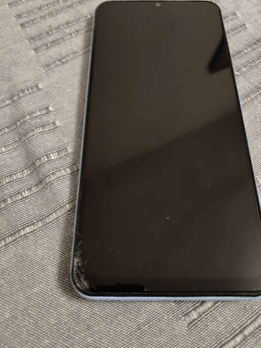 Продавам Samsung A13