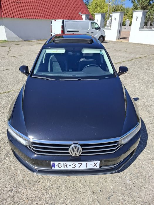 Volkswagen Passat B8 150 cp 6+1 trepte Panoramic Bord Digital Full LED