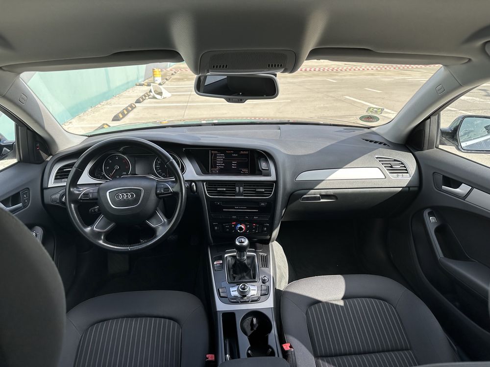 Audi a4  B8,5 /xenon/navigație/euro 5/177 cp/