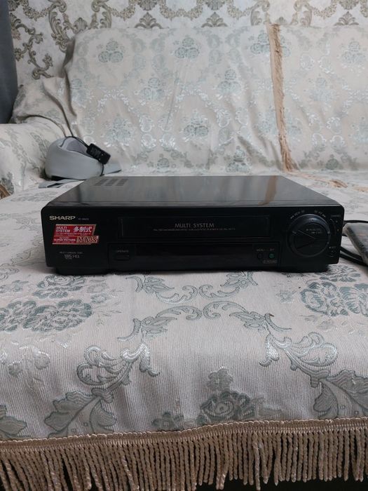 Видеомагнитофон и Dvd