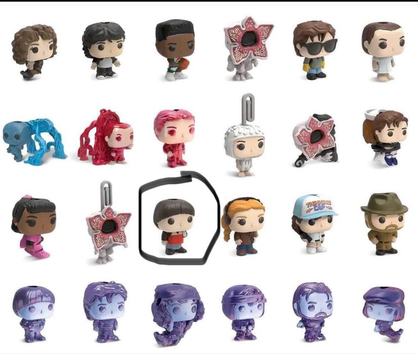 Разменям или продавам фигурки stranger things