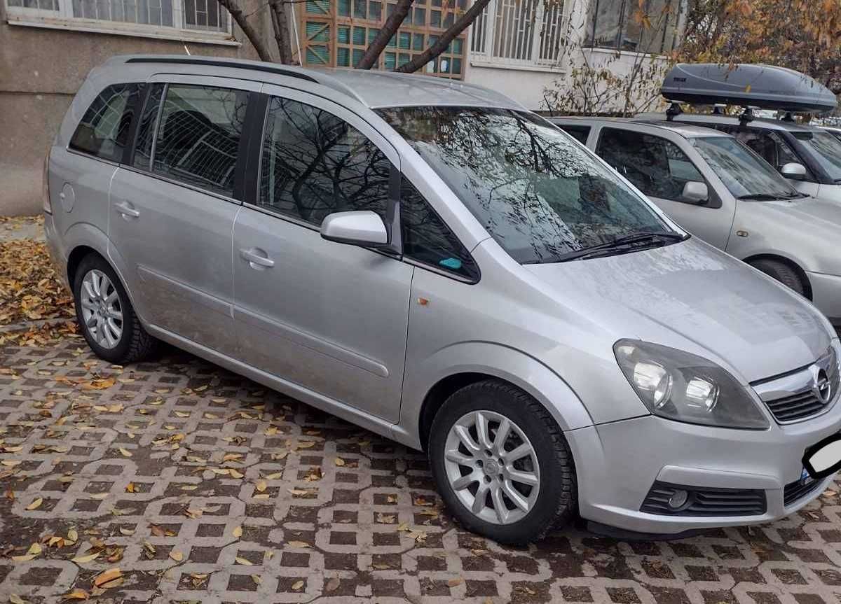 Opel Zafira 1.8 Cosmo