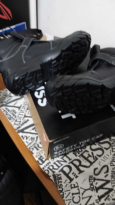 Продавам маркови работни обувки