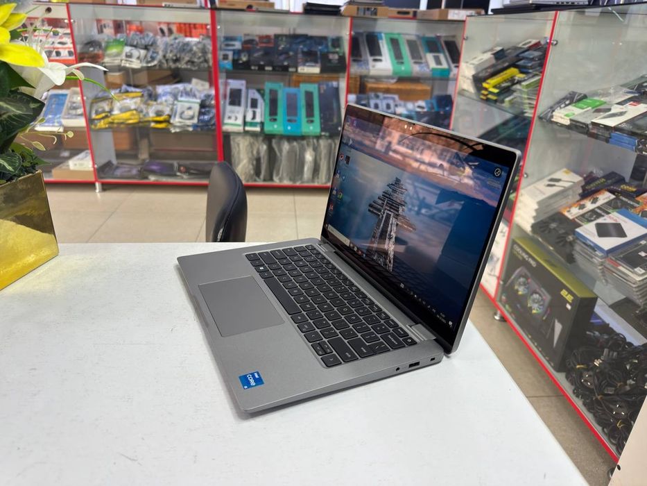 Dell Amerikanski X360 core i5-1335U ddr5 8/256 SSD holati ideal