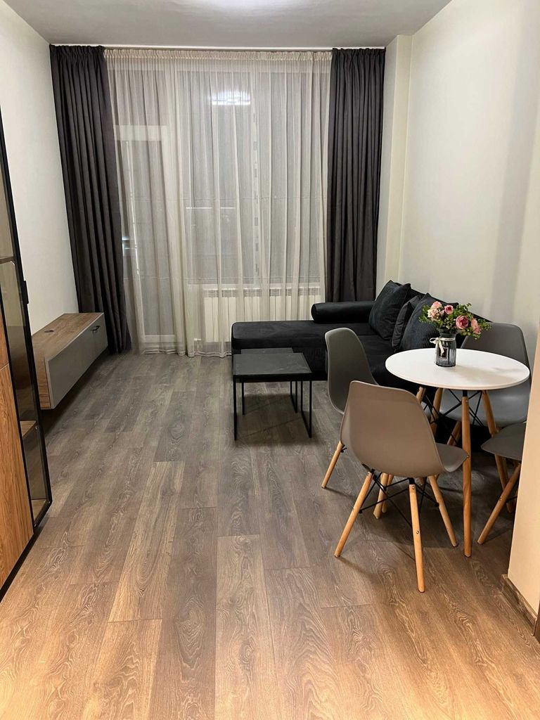 Дава се под наем Двустаен апартамент в София, Надежда 1 - 65 кв.м за 750 € - Снимка #3