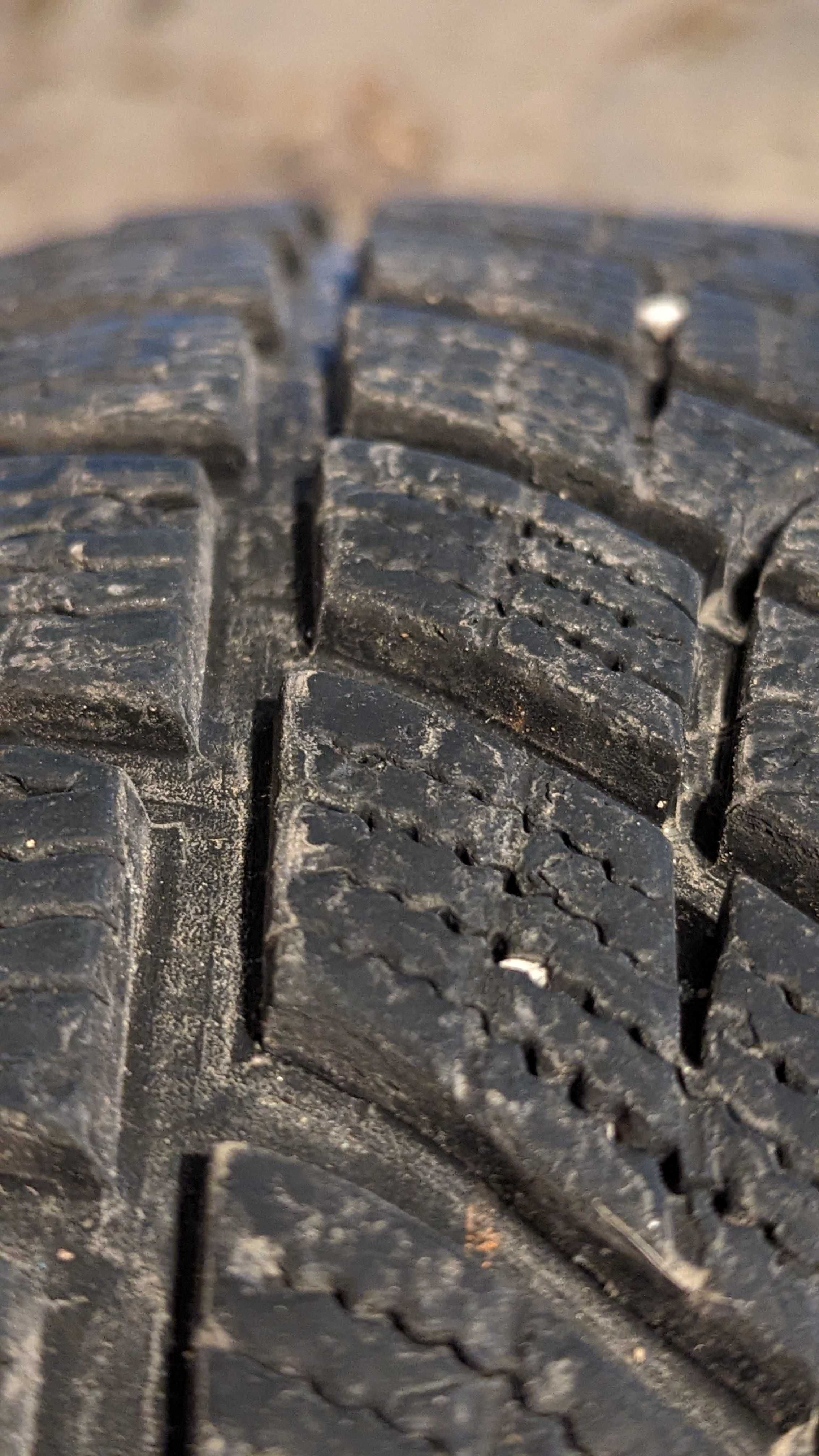 225/60/R18 Goodyear Ultra Grip SUV - 2 броя