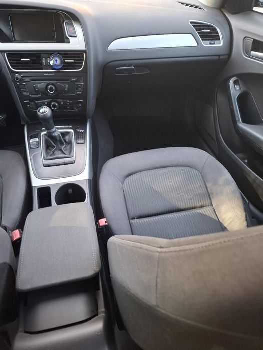 Vând Audi A4 B8/2.0/170