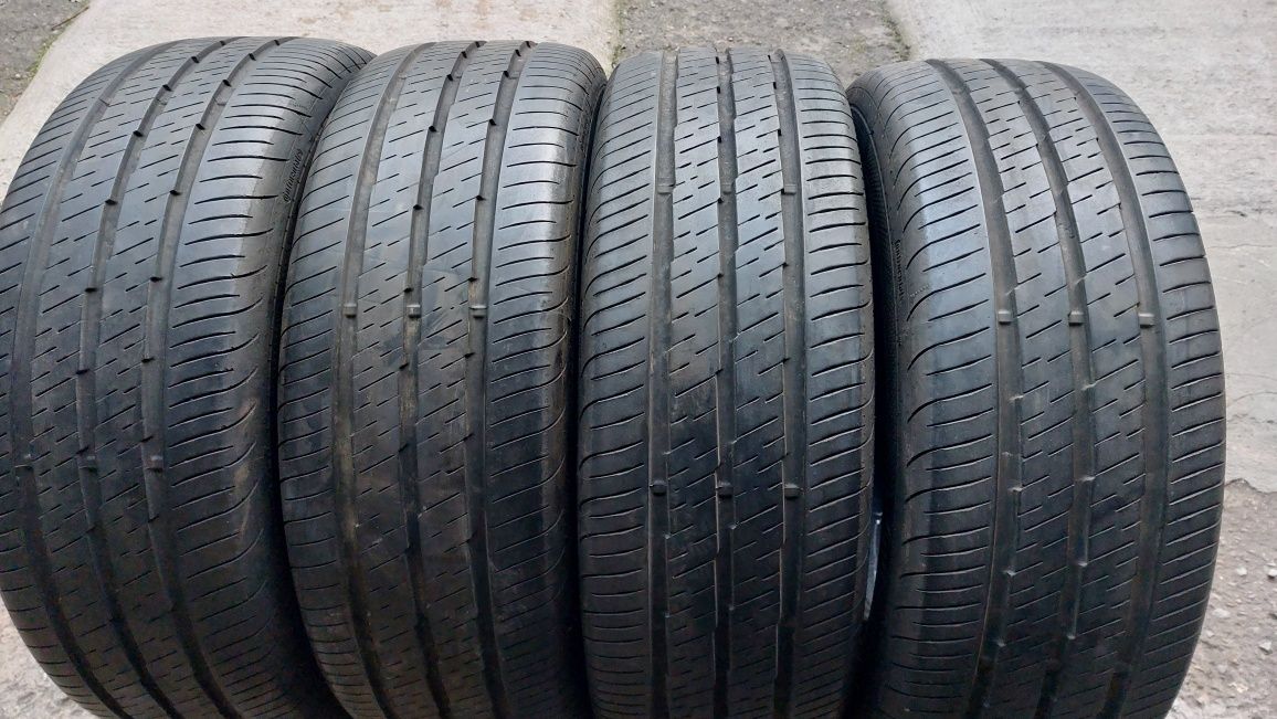 Гуми за Бус 235/65/16 C Continental VancoEco 4 броя