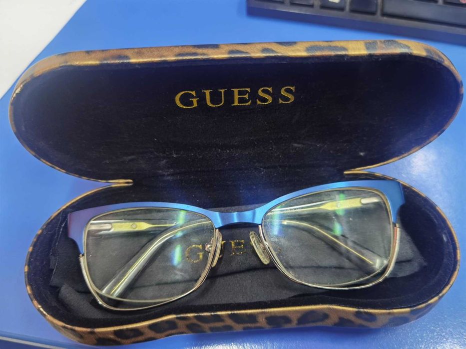 Диоптрични рамки за очила 
Guess GU2467