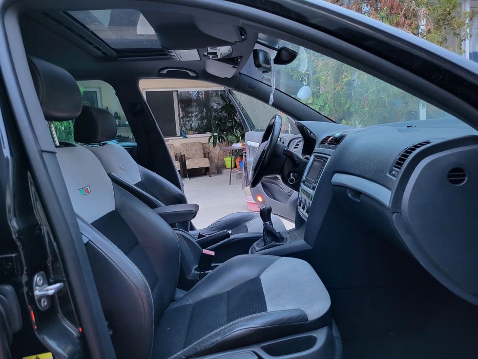 Skoda Octavia VRS Anul 2008 170cp Xenon Trapa Navigație Încălzire scau