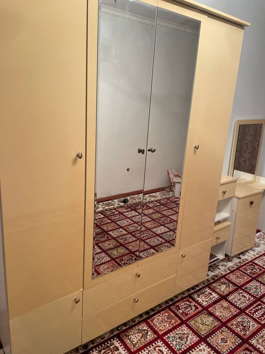 Спальный гарнитур