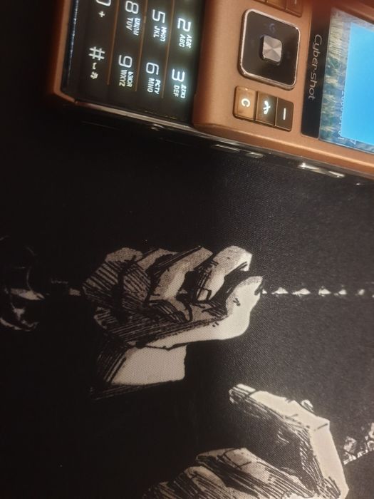 Assalom alekum Telefon Sotiladi Original Sony Ericsson Cyber shot Gold