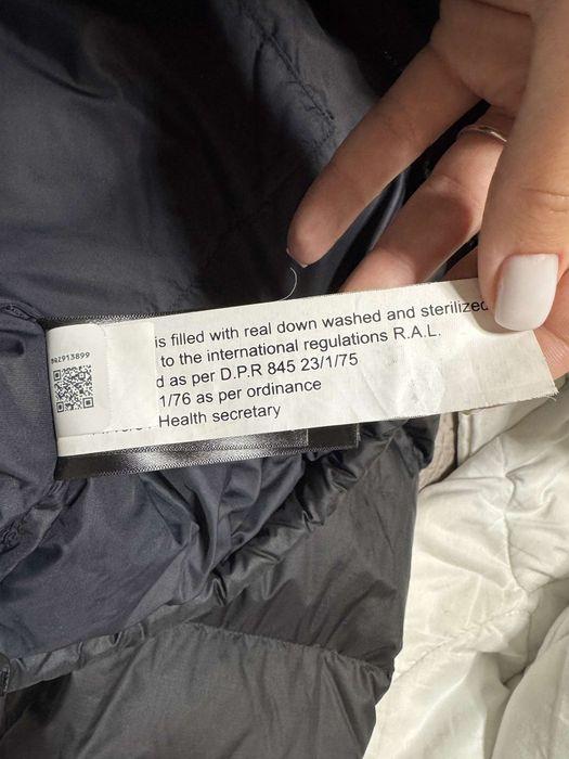 Vand geaca the north face,pentru femei.Marimea m