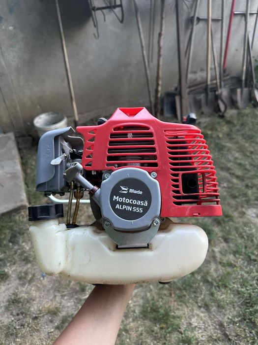 Motocoasă alpin555