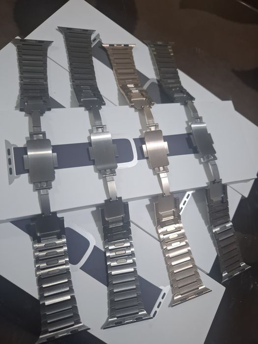 Vand curele originale apple watch