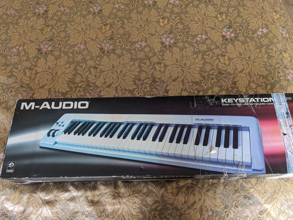 Midi клавиатура m-audio keystation 61