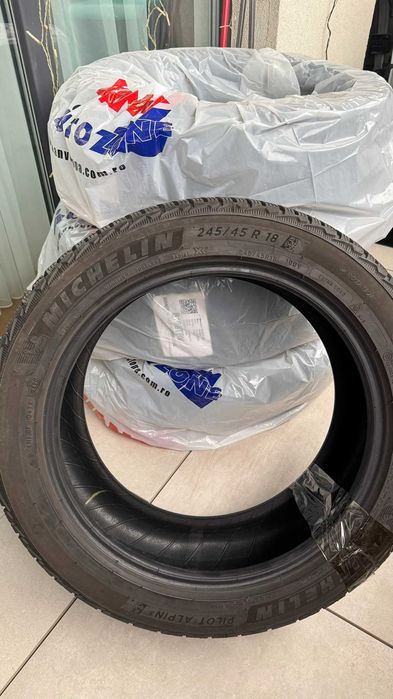 Set 4 Buc Anvelope Iarna Michelin Alpin 5, 245/45/R18