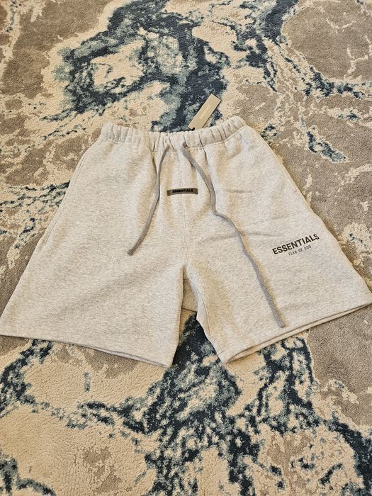 pantaloni scurti essentials