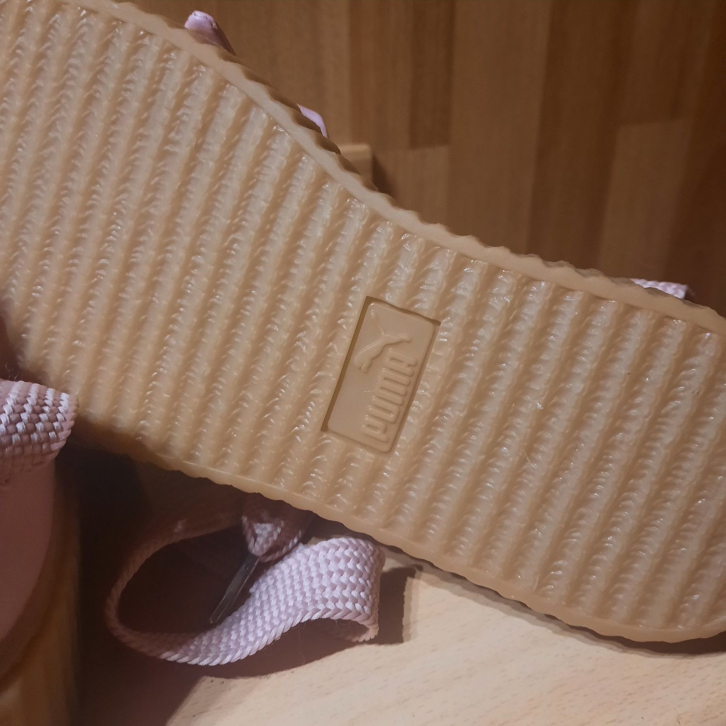 Оригинални дамски обувки на puma