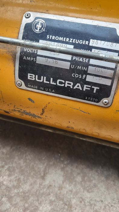 Vînd generator Bullcraft defect nu da scînteie