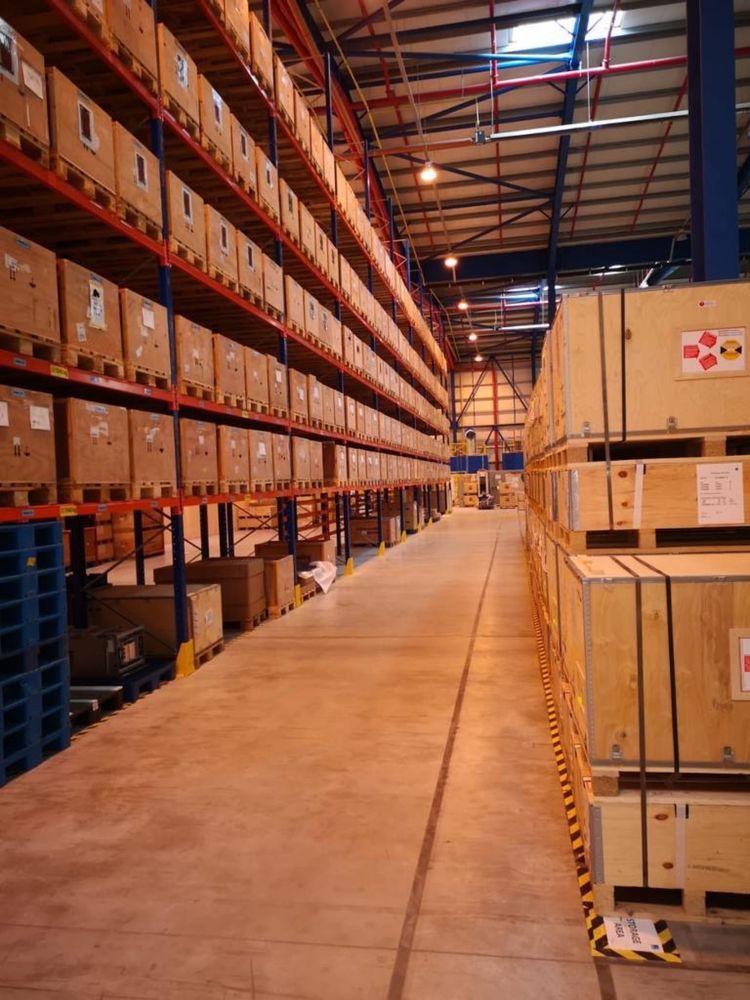 Rafturi metalice industriale pentru paleti