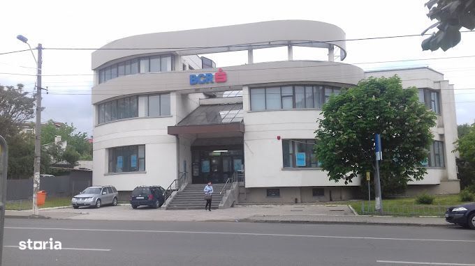 Cladire de birouri - BCR Husi
