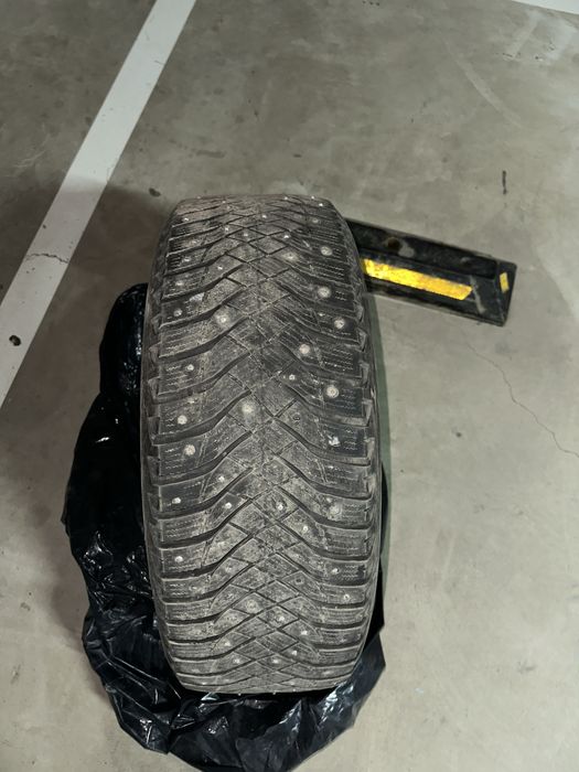 Зимняя резина goodyear хорошом состояние