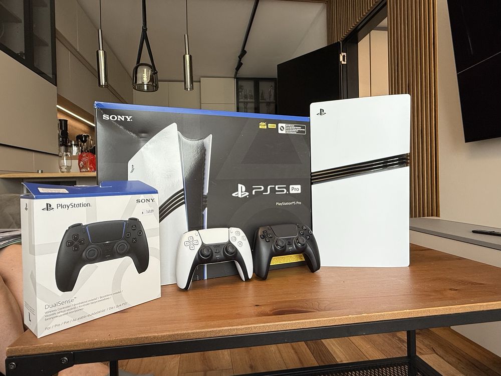 Playstation 5 Pro 2T + 2 джойстик