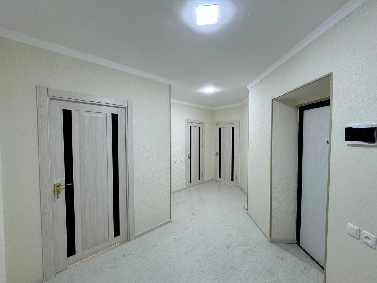 Продам 2/8/8 55,65м2 в ЖК Azia house, ор-р: рынок Кадышева