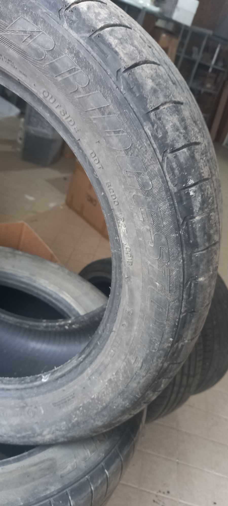 Cauciucuri  Bridgestone  265/ 50 r19 
4bucati în stare buna