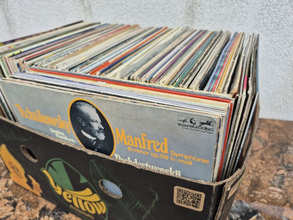 Vand lot 100lp discuri vinil cu muzică clasică mixta Artiști celebrii