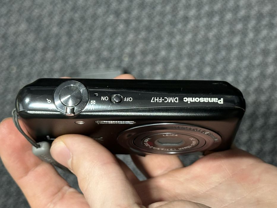 Panasonic Lumix DMC-FH7 16MP