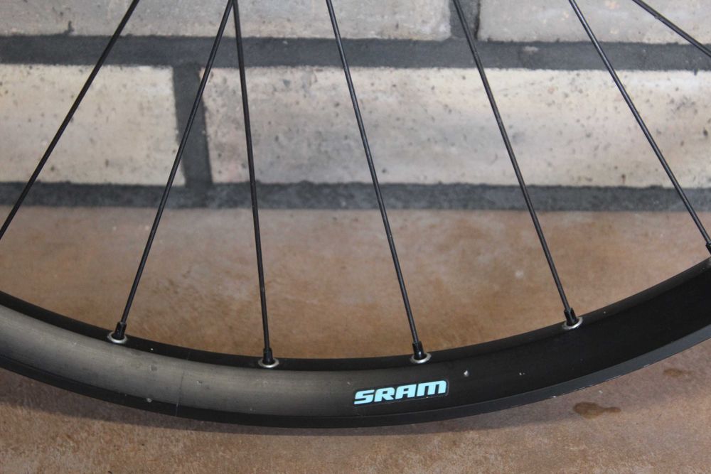 Roata DT Swiss Sram 27,5 fata cod:0113